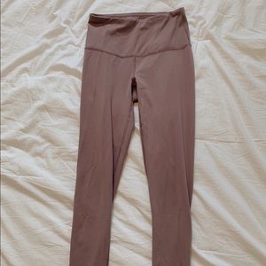 🤍Light purple leggings (SOLD)
